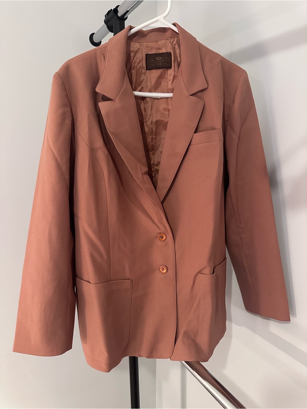 Vintage 1982 Levi’s Panatela Action Blazer Jacket in Dusty Rose. Large. Unisex.